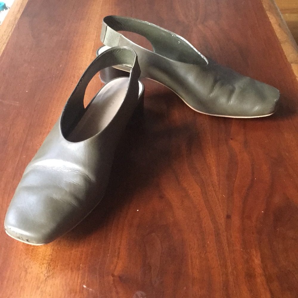 Everlane Olive Leather Slingback Sz 7